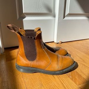 Dr. Martens Size 8 Smooth Leather Chelsea Boot